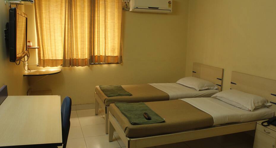 Hotel De Rajnigandha, Nashik 2